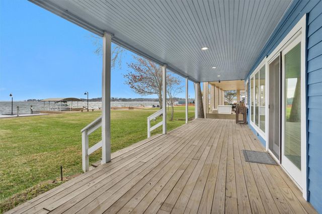 11403 Twain Drive, Montgomery, TX 77356