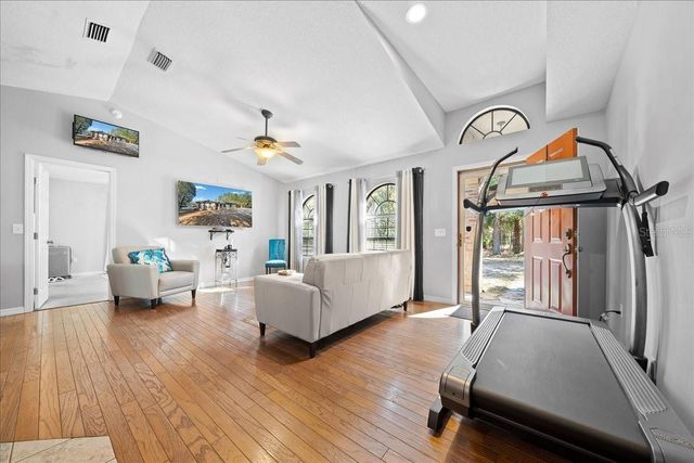 12359 NE HWY 314, Silver Springs, FL 34488