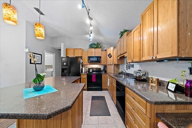 12359 NE HWY 314, Silver Springs, FL 34488