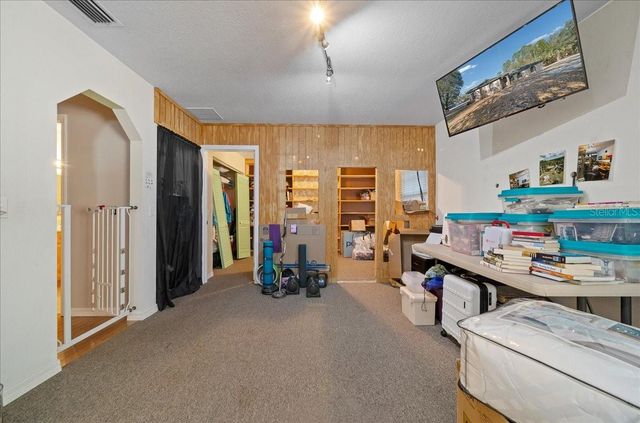 12359 NE HWY 314, Silver Springs, FL 34488