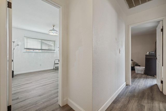 3225 Nightingale Dr, Modesto, CA 95356