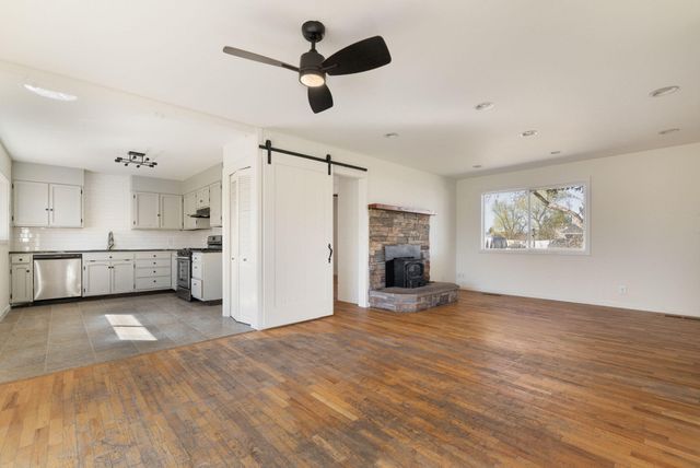 1830 SW 16th Street, Redmond, OR 97756