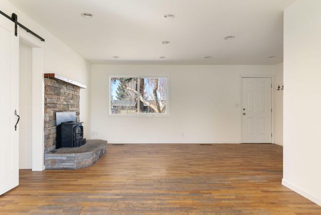 1830 SW 16th Street, Redmond, OR 97756