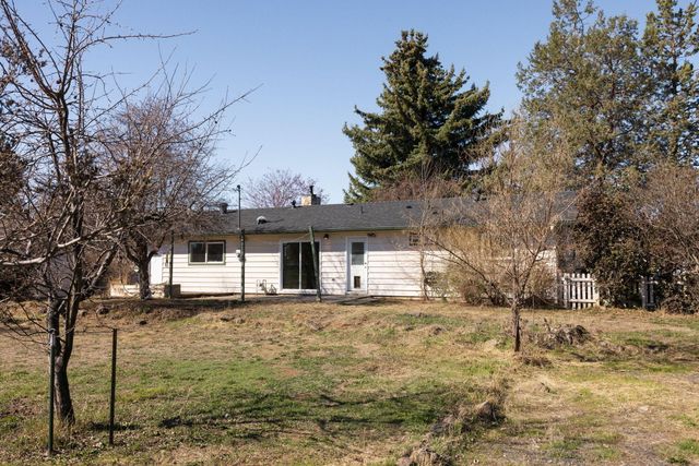 1830 SW 16th Street, Redmond, OR 97756