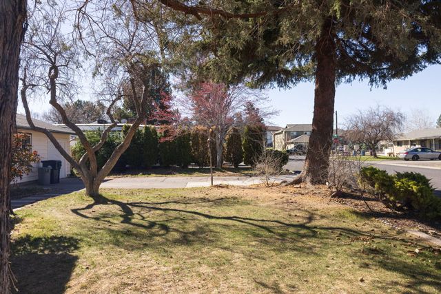 1830 SW 16th Street, Redmond, OR 97756