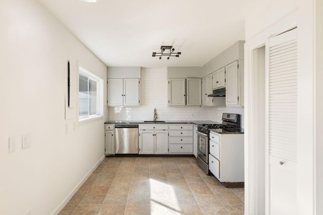 1830 SW 16th Street, Redmond, OR 97756