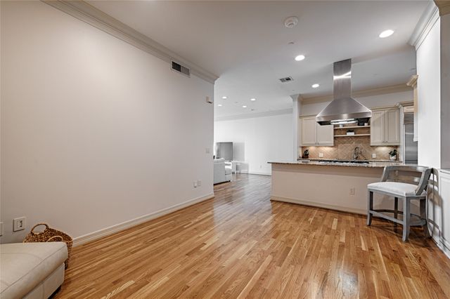 2828 Hood Street 1008, Dallas, TX 75219