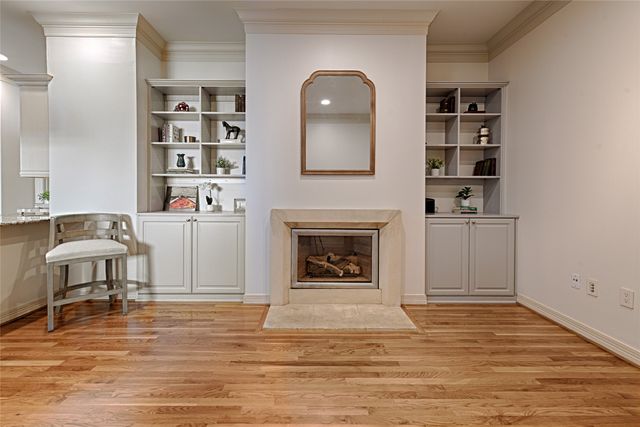 2828 Hood Street 1008, Dallas, TX 75219