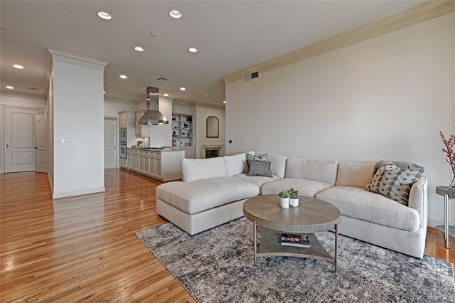 2828 Hood Street 1008, Dallas, TX 75219