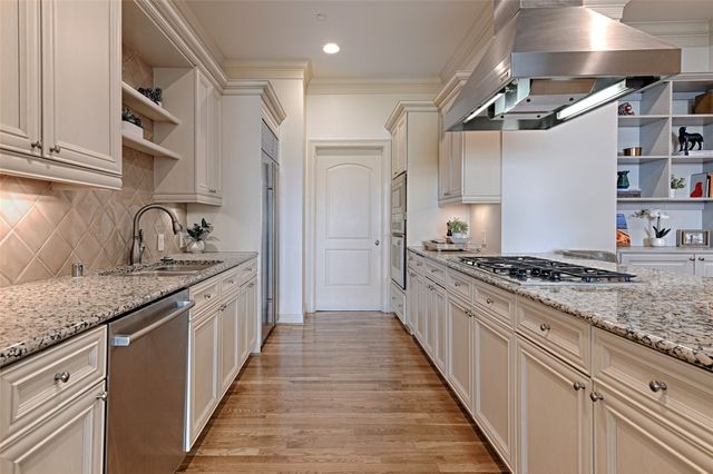 2828 Hood Street 1008, Dallas, TX 75219