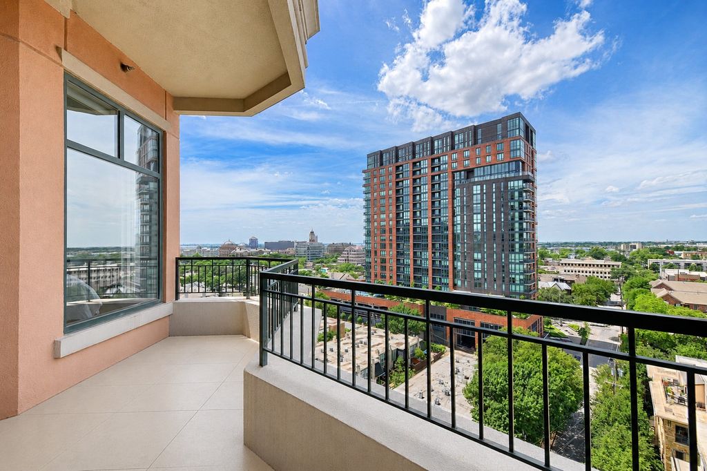 2828 Hood Street 1008, Dallas, TX 75219