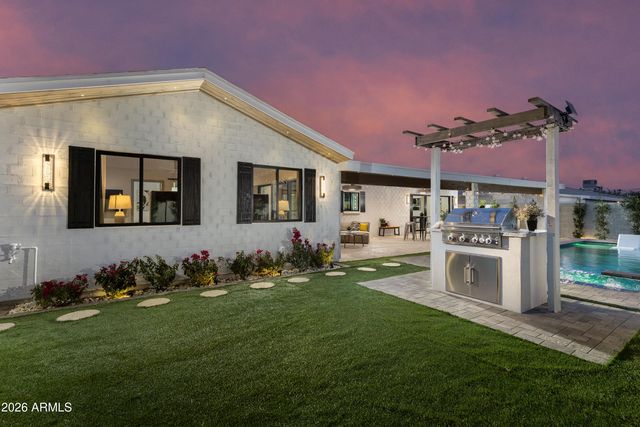 8507 E RANCHO VISTA Drive, Scottsdale, AZ 85251