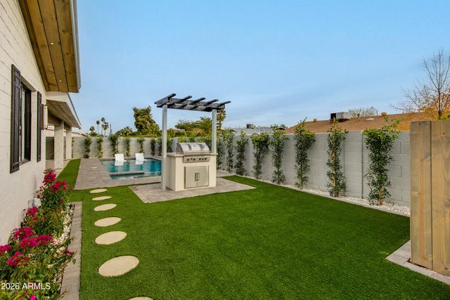 8507 E RANCHO VISTA Drive, Scottsdale, AZ 85251