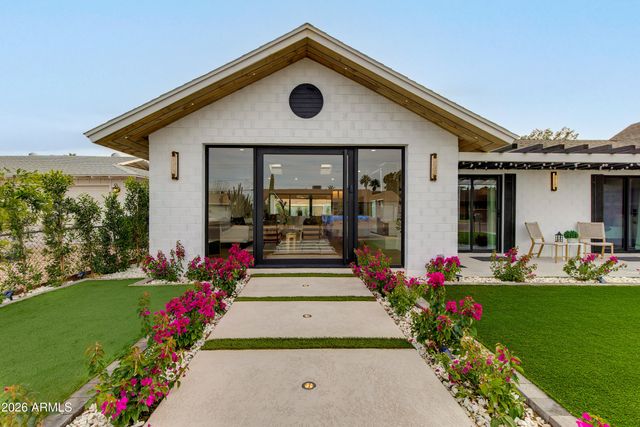 8507 E RANCHO VISTA Drive, Scottsdale, AZ 85251