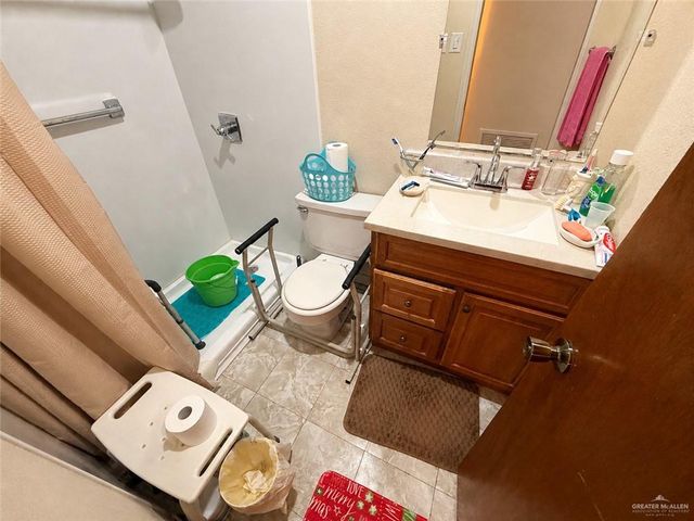 1812 Rosalinda Street, Mission, TX 78572