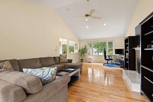 10 Cheshire Rd, Sharon, MA 02067