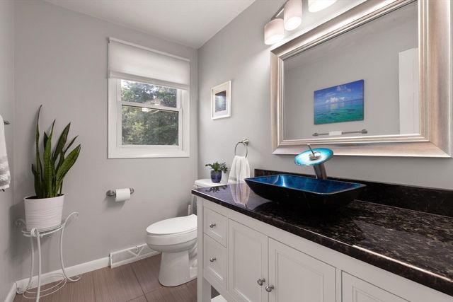 10 Cheshire Rd, Sharon, MA 02067