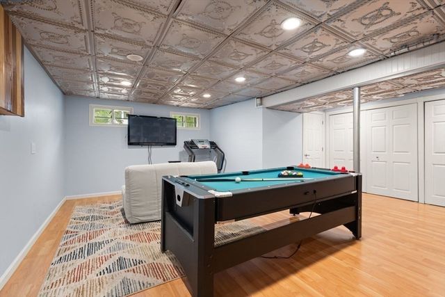 10 Cheshire Rd, Sharon, MA 02067