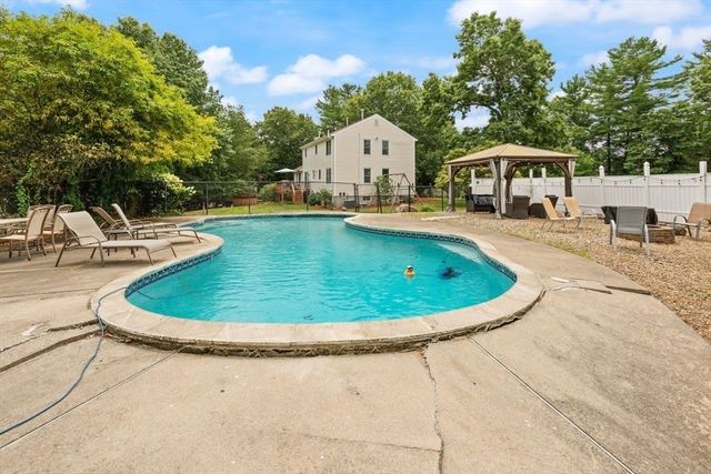 10 Cheshire Rd, Sharon, MA 02067