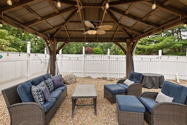 10 Cheshire Rd, Sharon, MA 02067