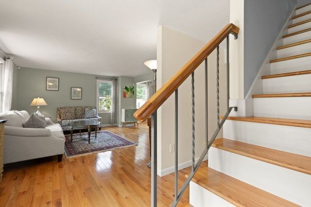 10 Cheshire Rd, Sharon, MA 02067