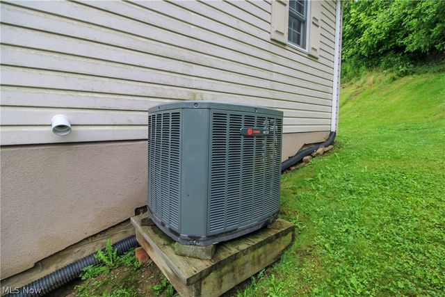 548 W 39th Street, Shadyside, OH 43947