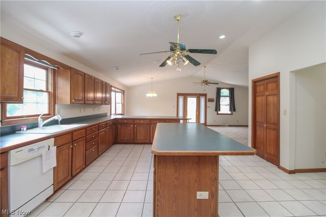 548 W 39th Street, Shadyside, OH 43947