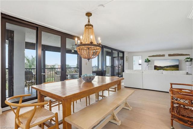 2400 Gulf Shore BLVD N 603, Naples, FL 34103