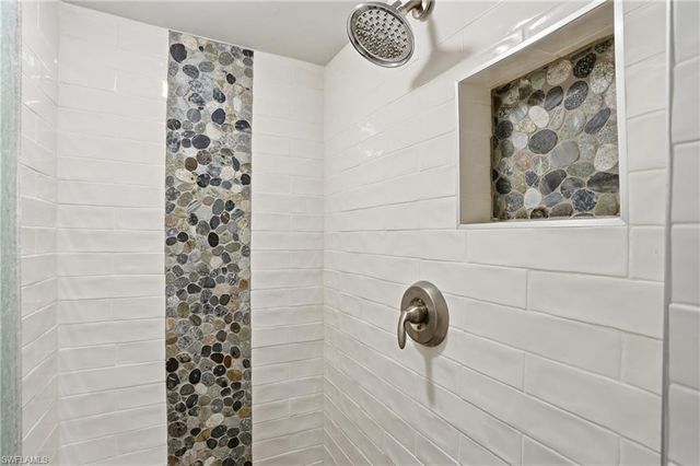 2400 Gulf Shore BLVD N 603, Naples, FL 34103