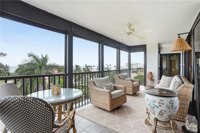 2400 Gulf Shore BLVD N 603, Naples, FL 34103