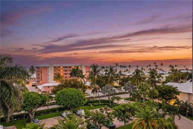 2400 Gulf Shore BLVD N 603, Naples, FL 34103