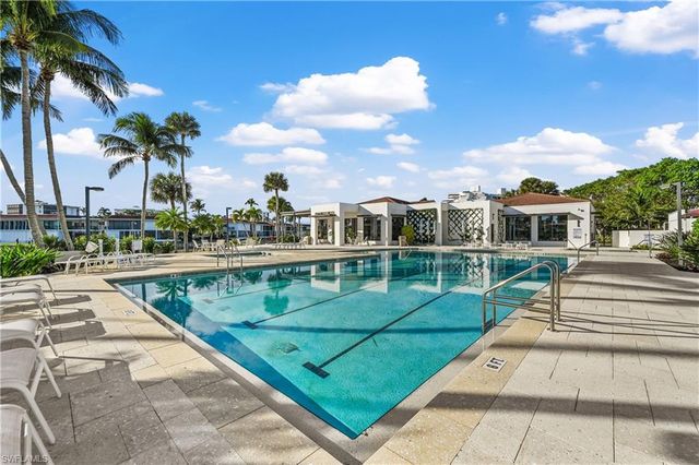 2400 Gulf Shore BLVD N 603, Naples, FL 34103