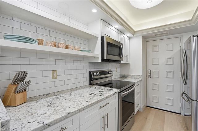 2400 Gulf Shore BLVD N 603, Naples, FL 34103