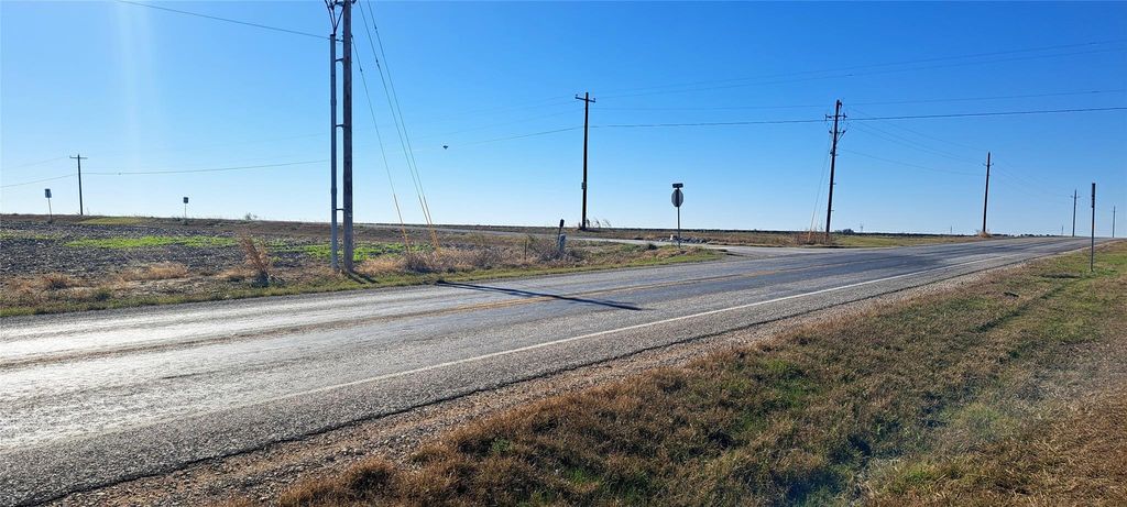 300 S Granger CTR FM972, Granger, TX 76530