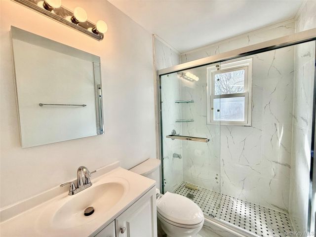 5 Lockwood Road, Carmel, NY 10512