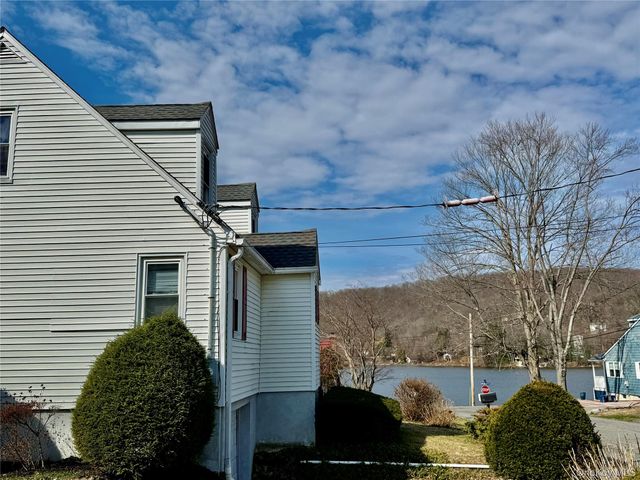5 Lockwood Road, Carmel, NY 10512
