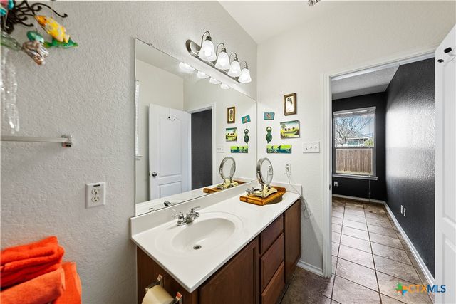 1983 Shire Meadows, New Braunfels, TX 78130