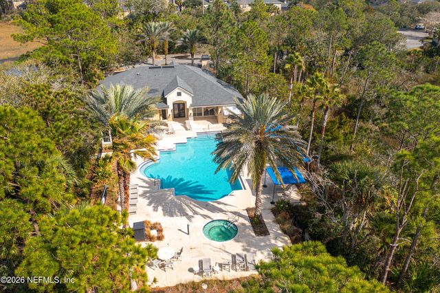 1701 THE GREENS Way 1821, Jacksonville Beach, FL 32250