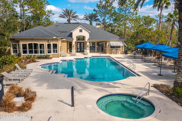 1701 THE GREENS Way 1821, Jacksonville Beach, FL 32250
