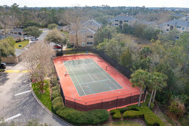 1701 THE GREENS Way 1821, Jacksonville Beach, FL 32250