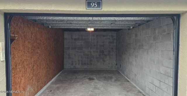 1701 THE GREENS Way 1821, Jacksonville Beach, FL 32250