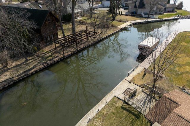 2809 Dewey Court, Middleton, WI 53562