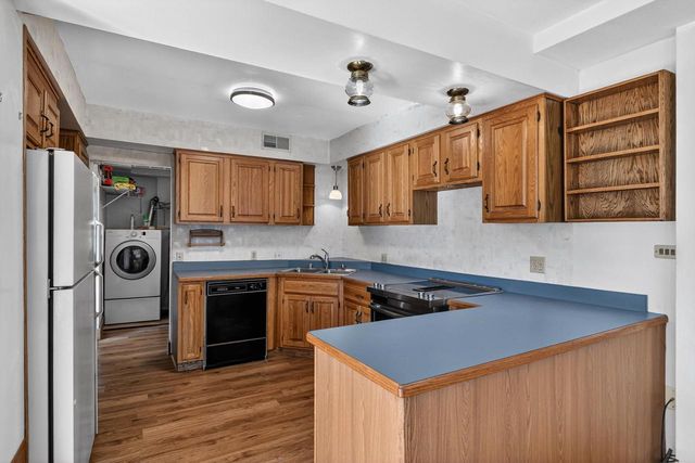 2809 Dewey Court, Middleton, WI 53562