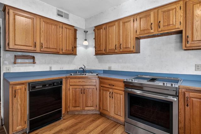 2809 Dewey Court, Middleton, WI 53562