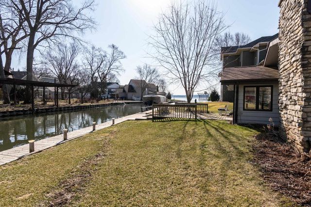 2809 Dewey Court, Middleton, WI 53562