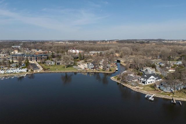 2809 Dewey Court, Middleton, WI 53562