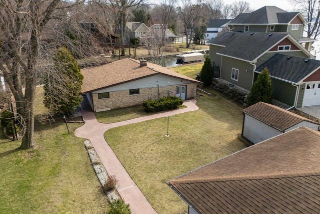 2809 Dewey Court, Middleton, WI 53562