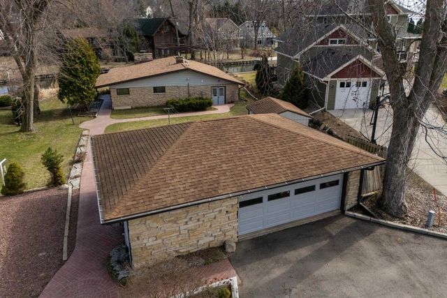 2809 Dewey Court, Middleton, WI 53562