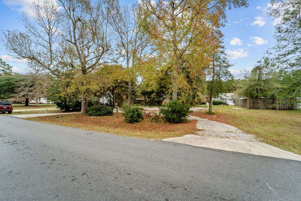 Image 1 of property listing at 144 Roanoke Trail Lot 16, Manteo, NC 27954