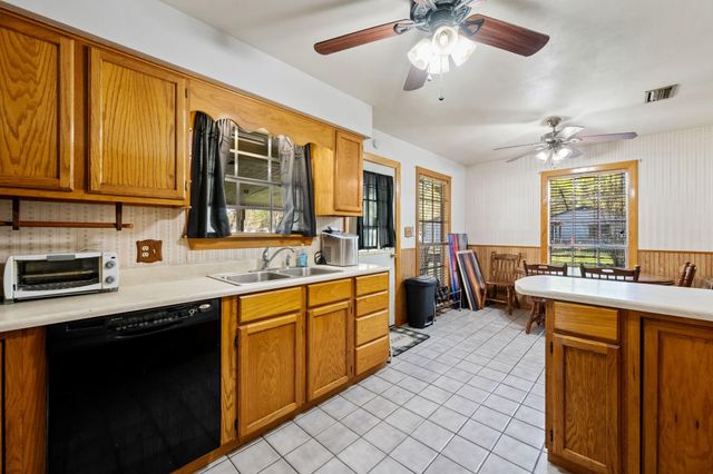 518 County Road 2343, Dayton, TX 77535